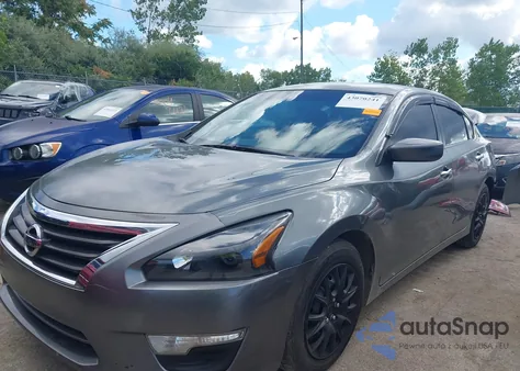 2014 Nissan Altima 2.5/2.5 S/2.5 Sl/2.5 Sv z USA, uszkodzony, nr VIN 1N4AL3AP3EN373591